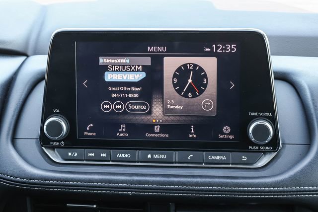 Used 2023 Nissan Rogue SV image 15