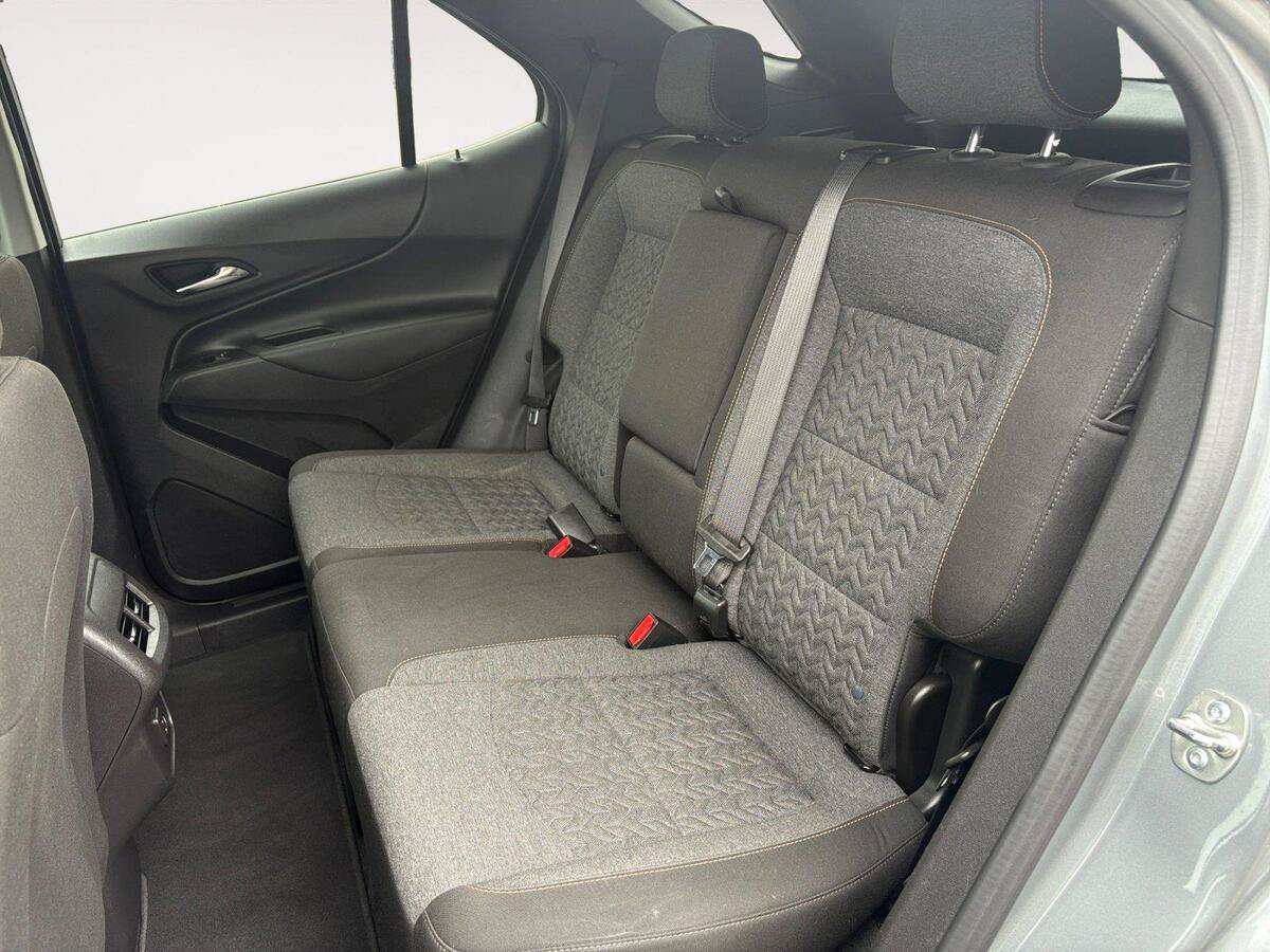 Used 2024 Chevrolet Equinox LT AWD/4WD image 13