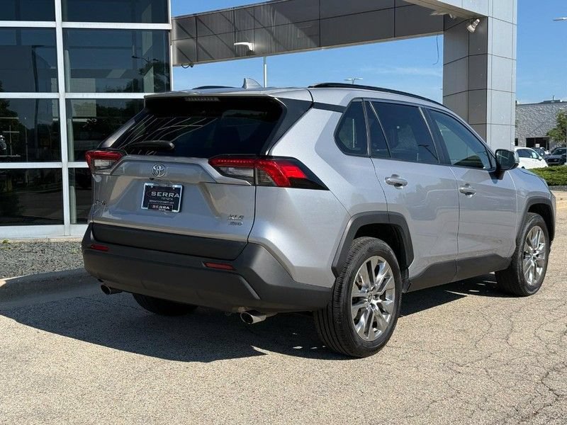 Used 2020 Toyota RAV4 XLE Premium AWD/4WD image 3