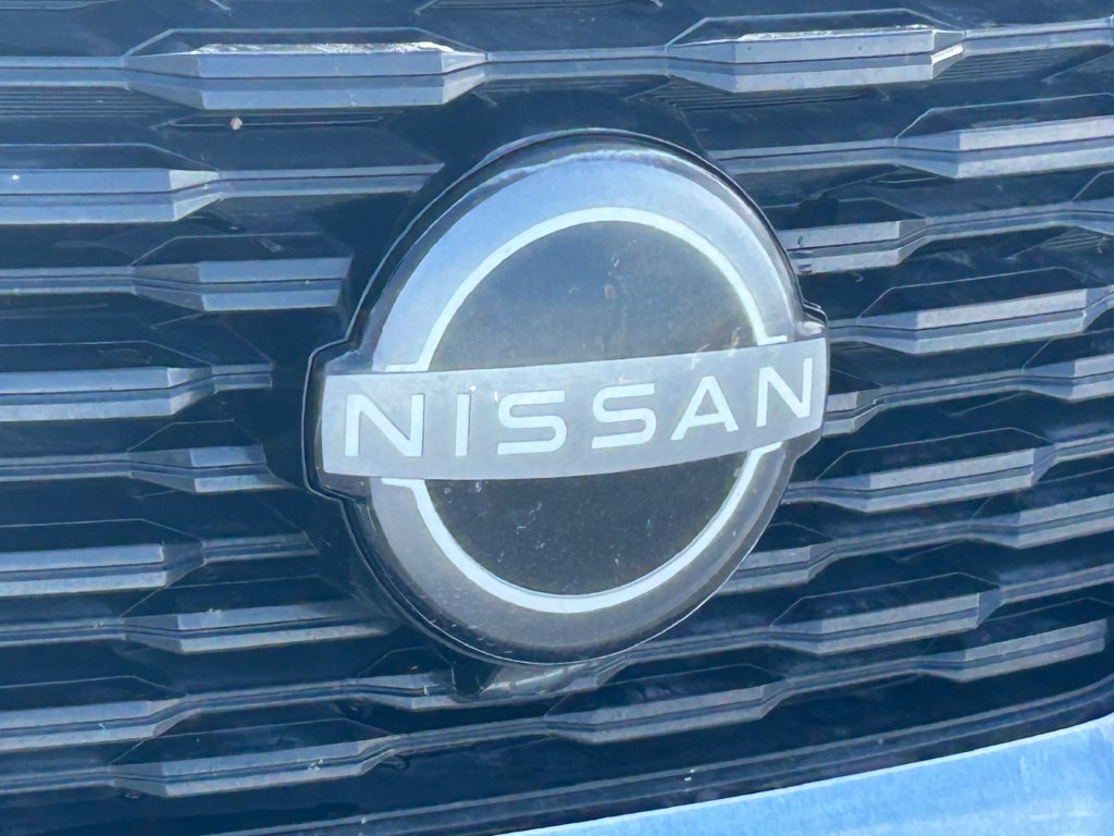 Used 2022 Nissan Rogue SV AWD/4WD image 10