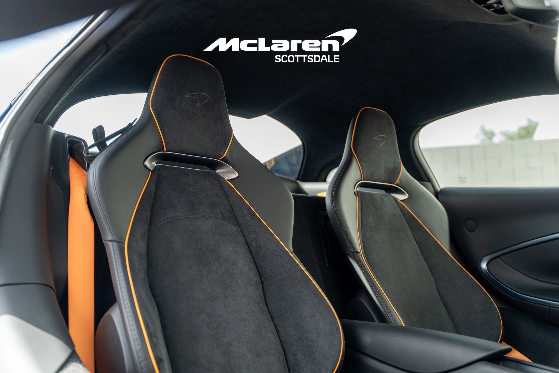 Used 2023 McLaren Artura image 27