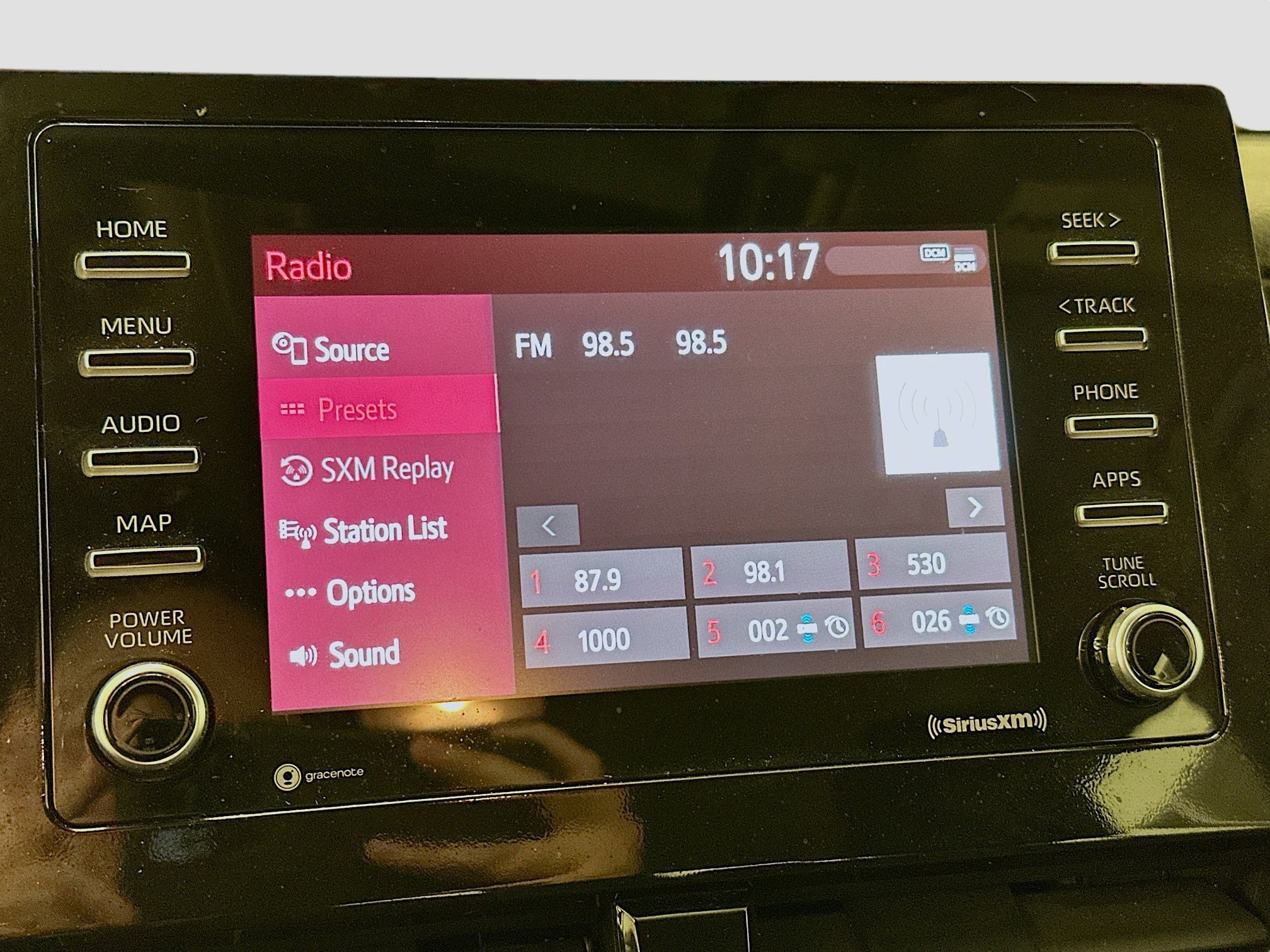 Used 2024 Toyota Camry SE image 21