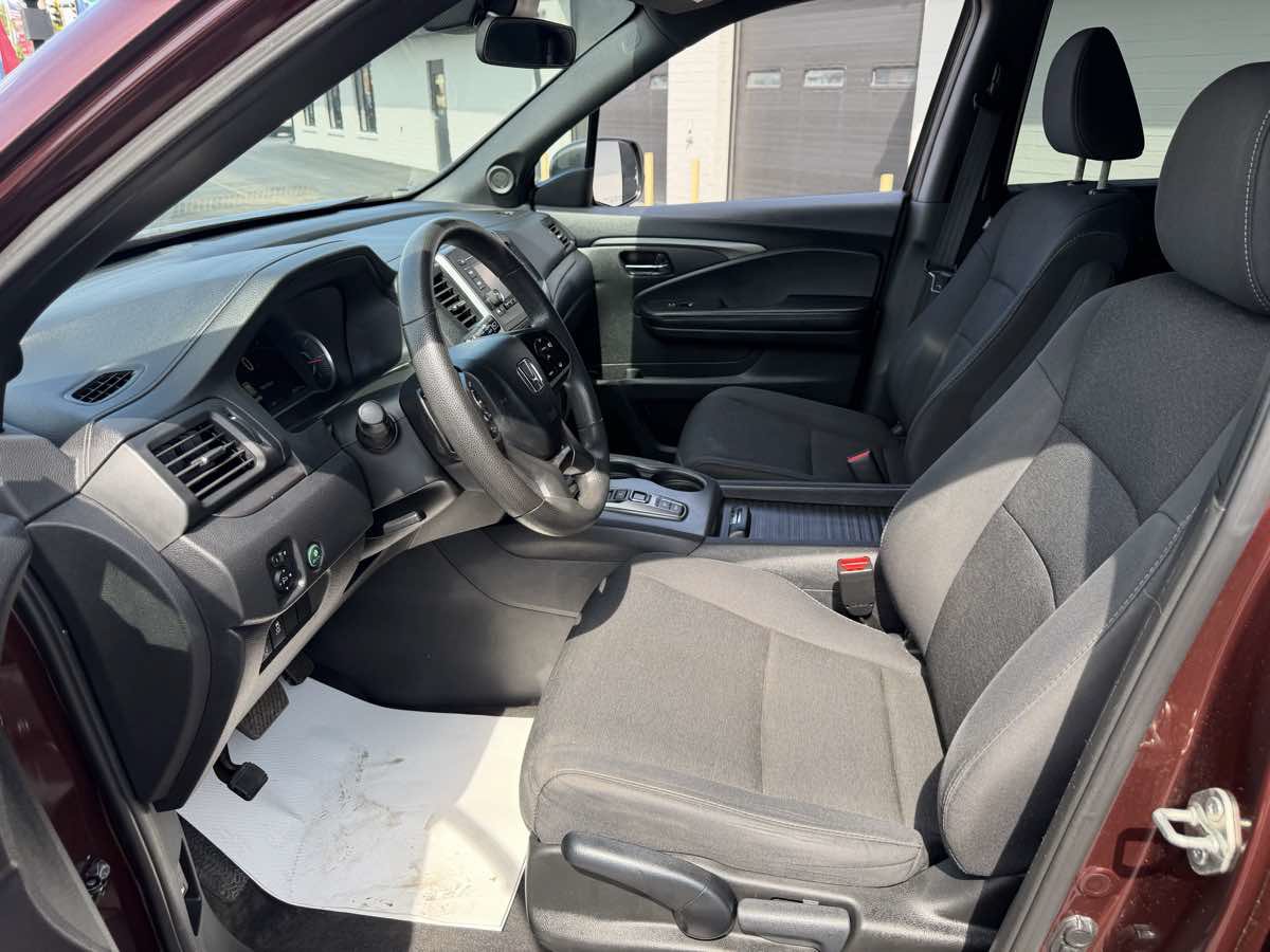 Used 2019 Honda Passport Sport image 10