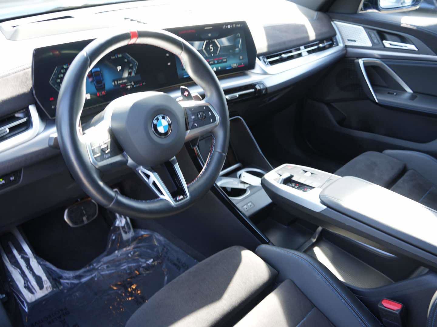 Used 2024 BMW X2 M35i w/ Premium Package image 12