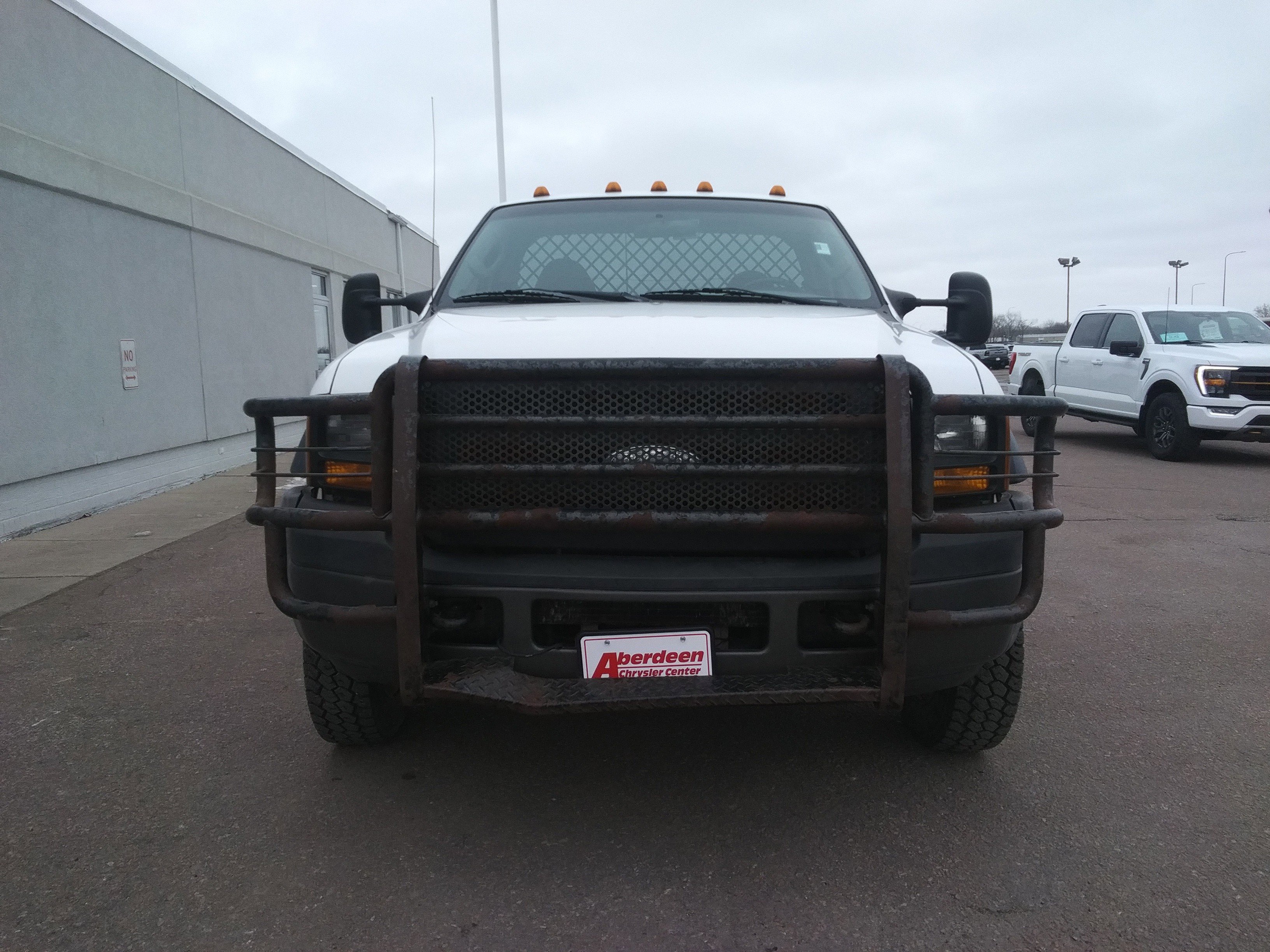 Used 2007 Ford F450 4x4 Regular Cab Super Duty image 3