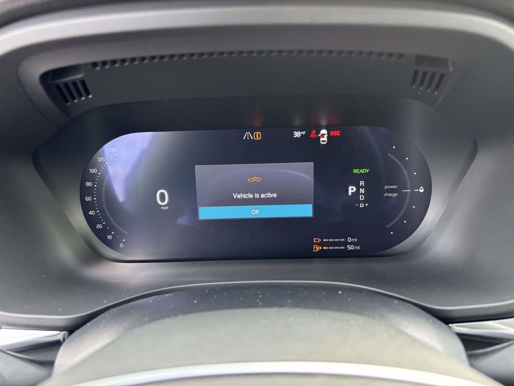 New 2026 Volvo XC60 T8 Ultra w/ Protection Package Premier image 15