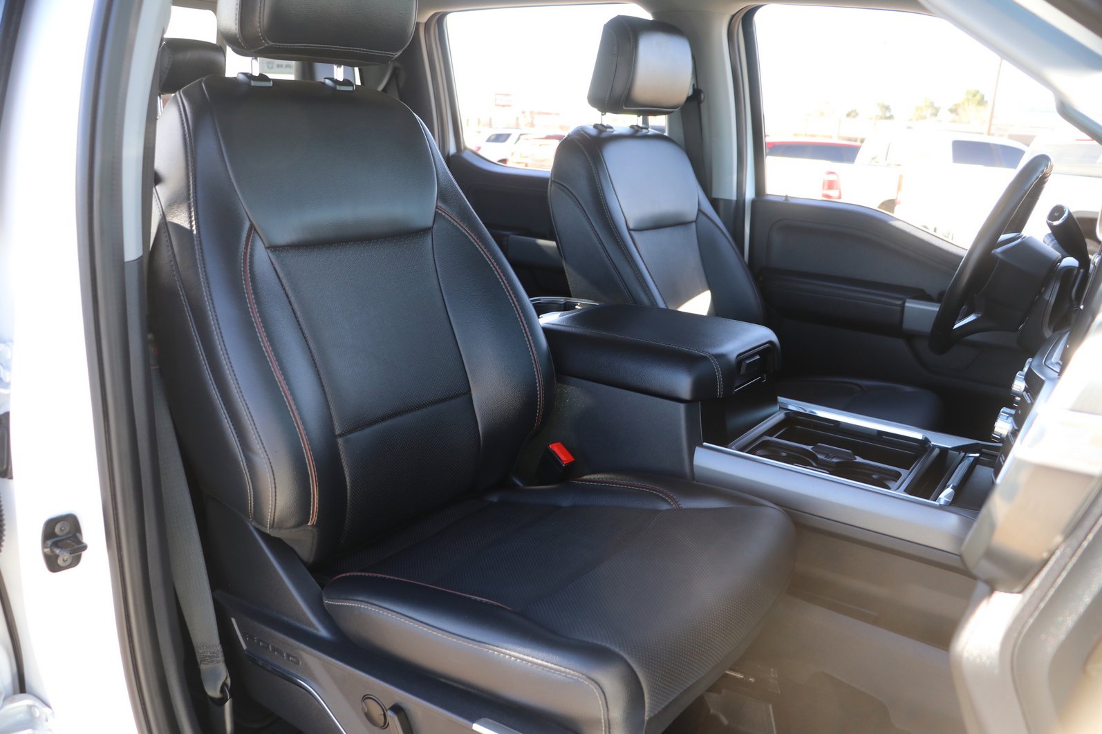 Used 2024 Ford F250 Lariat image 34