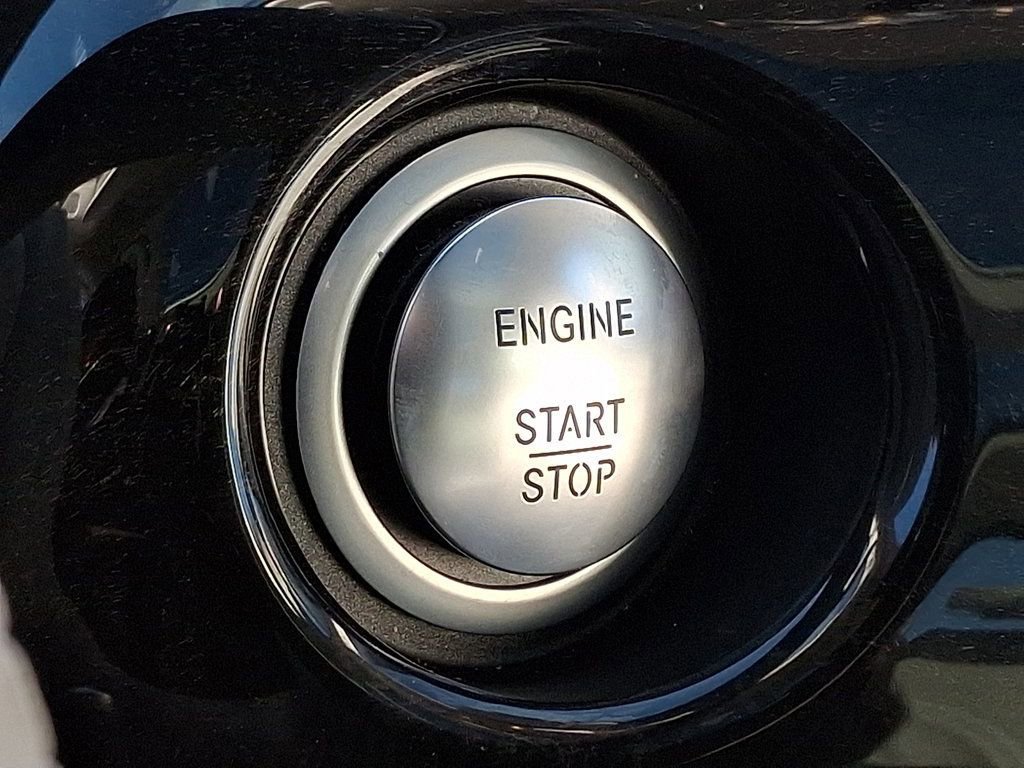 Used 2017 Mercedes-Benz S 550 4MATIC Sedan image 23