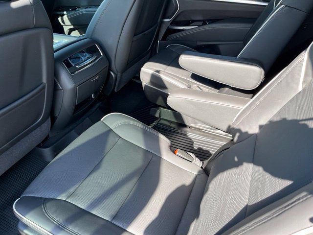 Certified 2026 Cadillac Escalade Sport w/ Touring Package AWD/4WD image 18