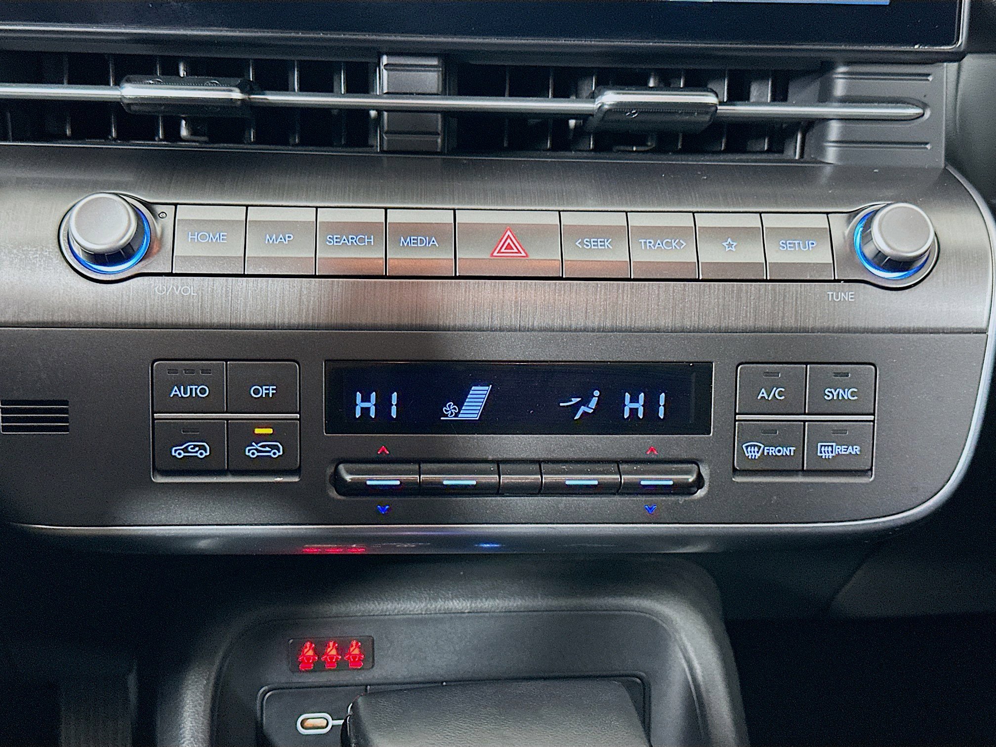 Used 2025 Hyundai Kona SEL image 23