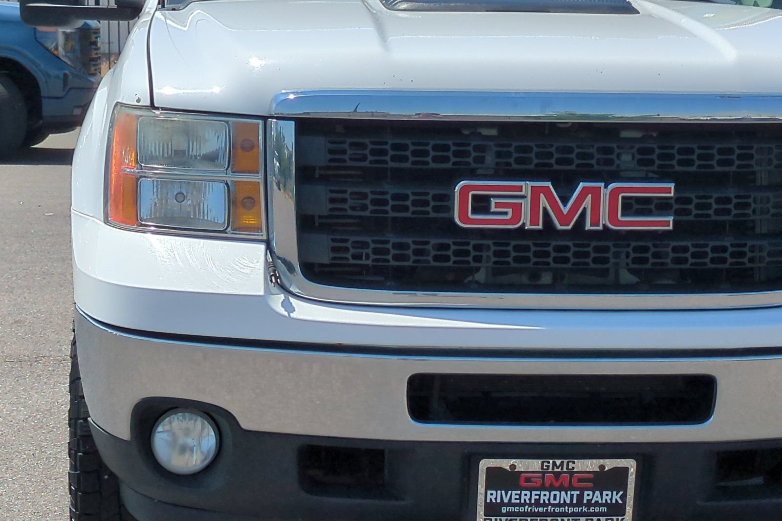 Used 2011 GMC Sierra 2500 SLT w/ SLT Convenience Package AWD/4WD image 41