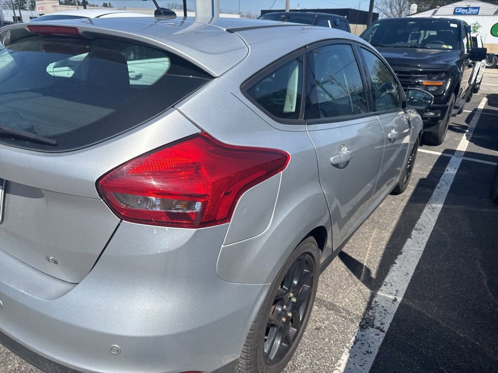 Used 2016 Ford Focus SE w/ Equipment Group 201A image 5