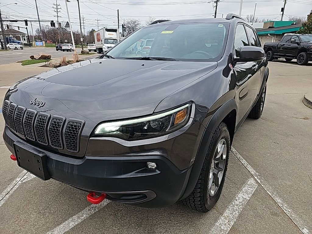 Used 2019 Jeep Cherokee Trailhawk image 6