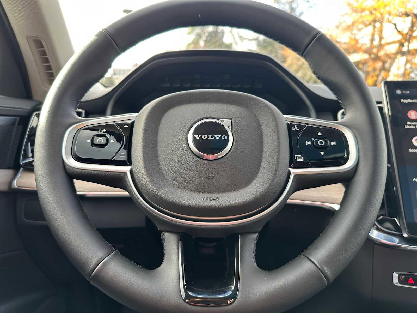 New 2026 Volvo XC90 T8 Plus image 25