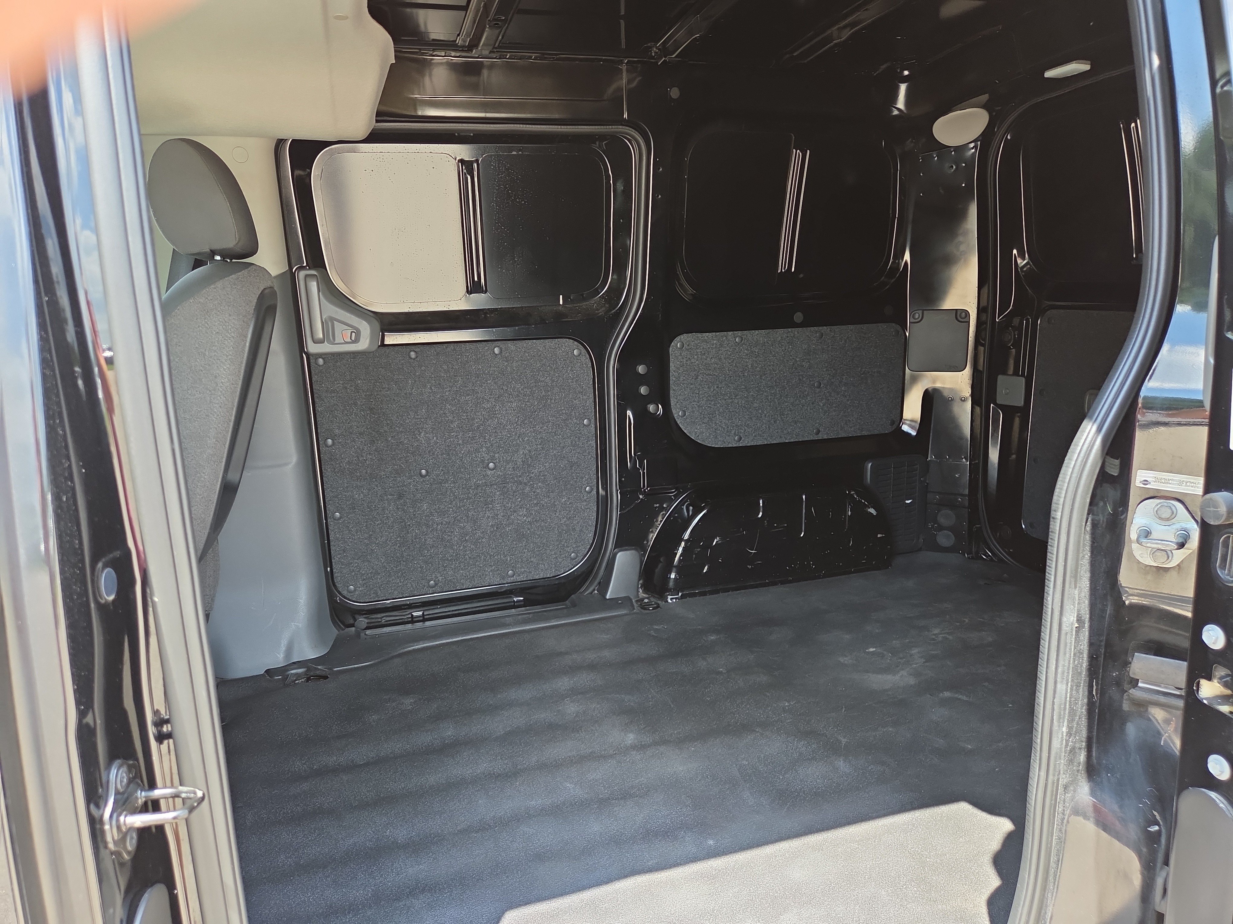 Used 2015 Chevrolet City Express LS FWD image 11