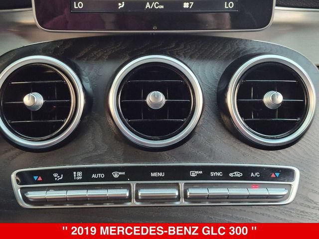 Used 2019 Mercedes-Benz GLC 300 4MATIC image 25