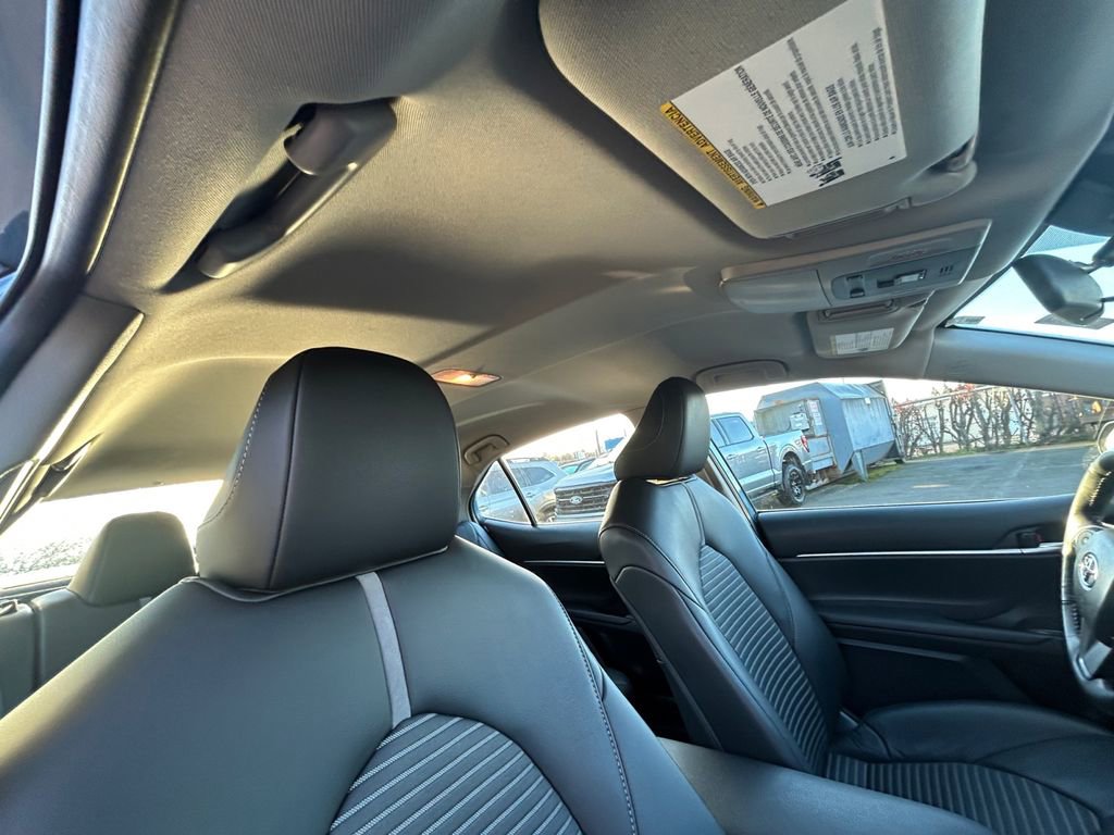 Used 2024 Toyota Camry SE w/ Cold Weather Package FWD image 27