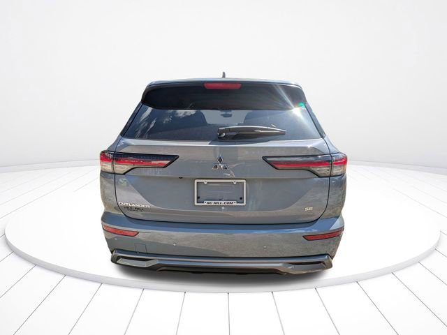 New 2026 Mitsubishi Outlander SE image 5