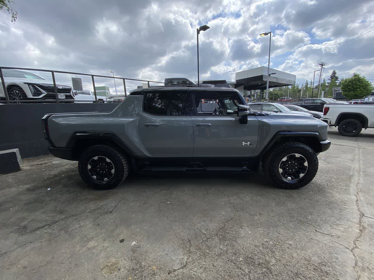 Used 2025 GMC Hummer EV 3X w/ Extreme Off-Road Package AWD/4WD image 7
