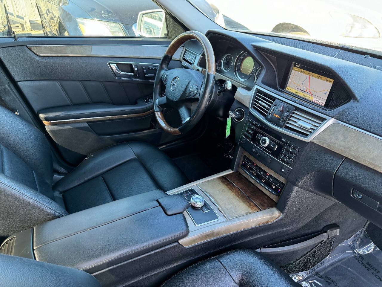 Used 2011 Mercedes-Benz E 350 Sedan image 21