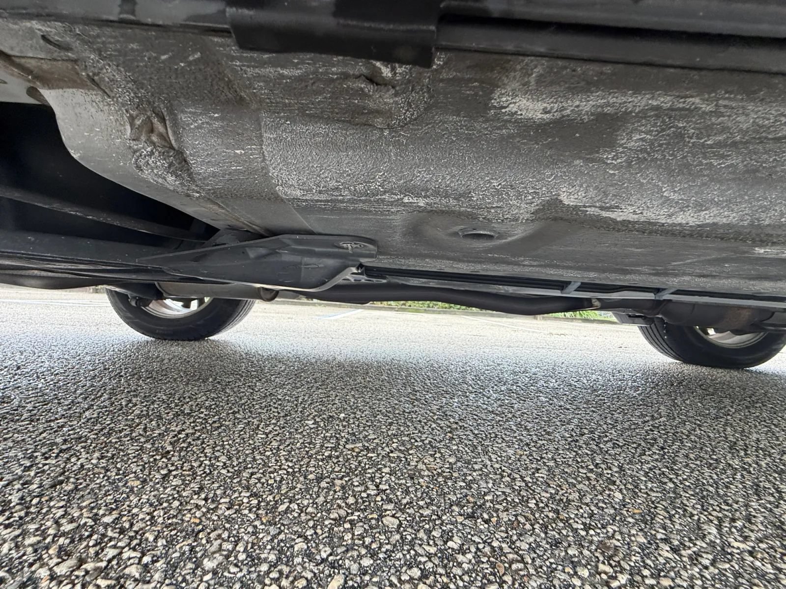 Used 2015 Nissan Rogue SV FWD image 25