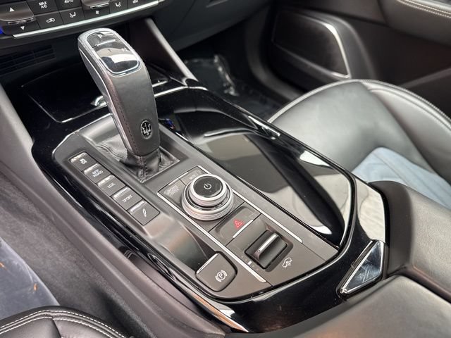Certified 2022 Maserati Levante GT AWD/4WD image 14