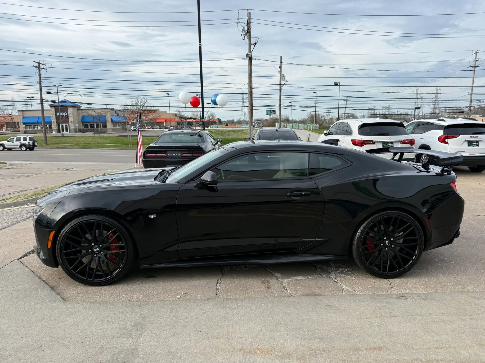 Used 2018 Chevrolet Camaro SS RWD image 7