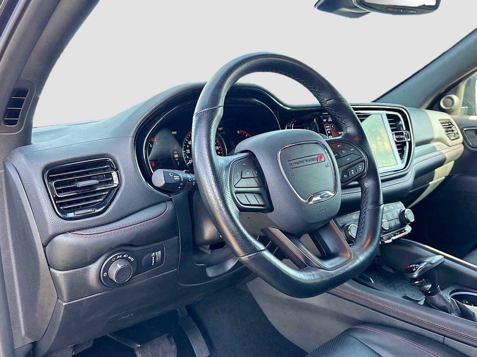 Used 2025 Dodge Durango GT AWD/4WD image 9