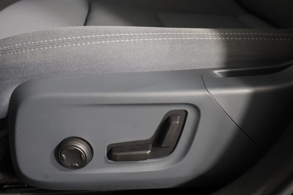 Used 2023 Polestar Polestar 2 AWD/4WD image 16