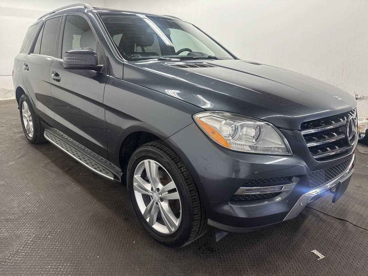 Used 2013 Mercedes-Benz ML 350 4MATIC image 3