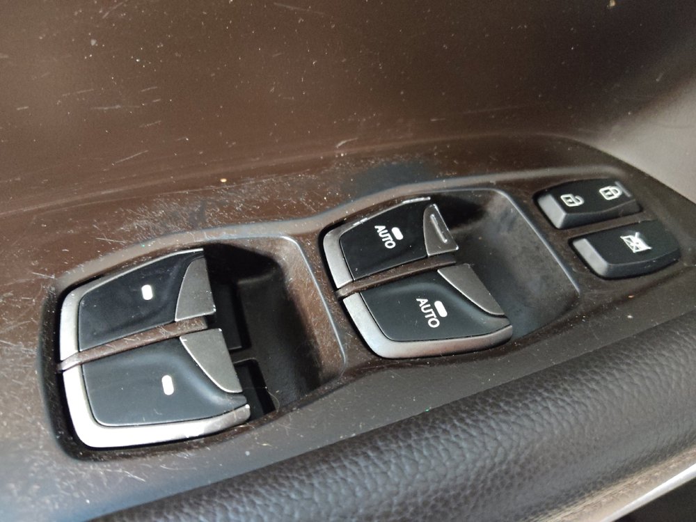 Used 2018 Hyundai Santa Fe Sport w/ 2.4L Value Package 02 FWD image 27