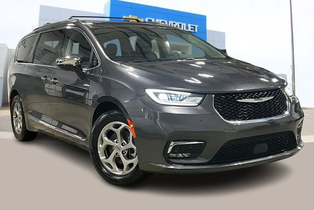 Used 2023 Chrysler Pacifica Limited