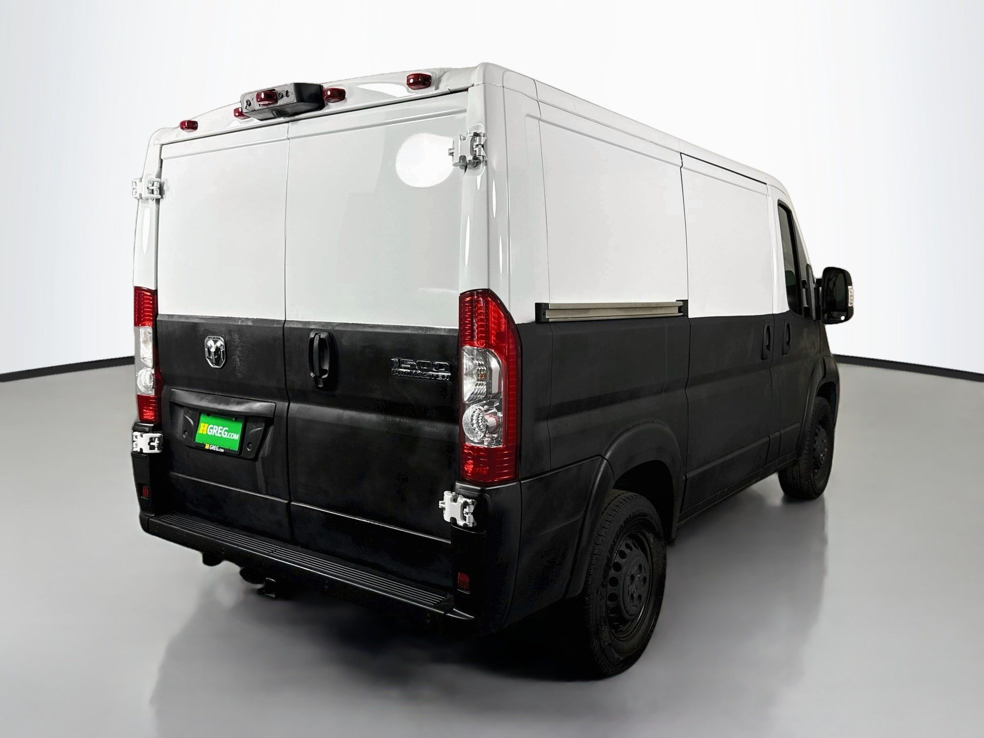 Used 2024 RAM ProMaster 1500 w/ Safety Group FWD image 10