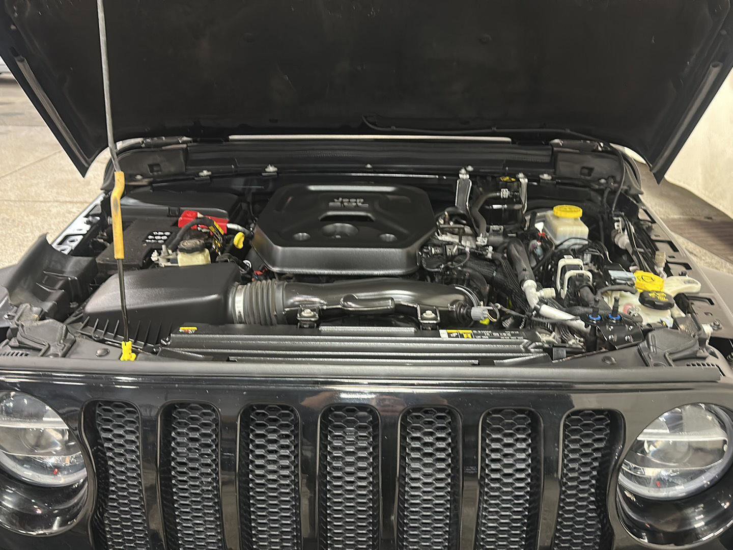 Used 2021 Jeep Wrangler Unlimited Willys image 9