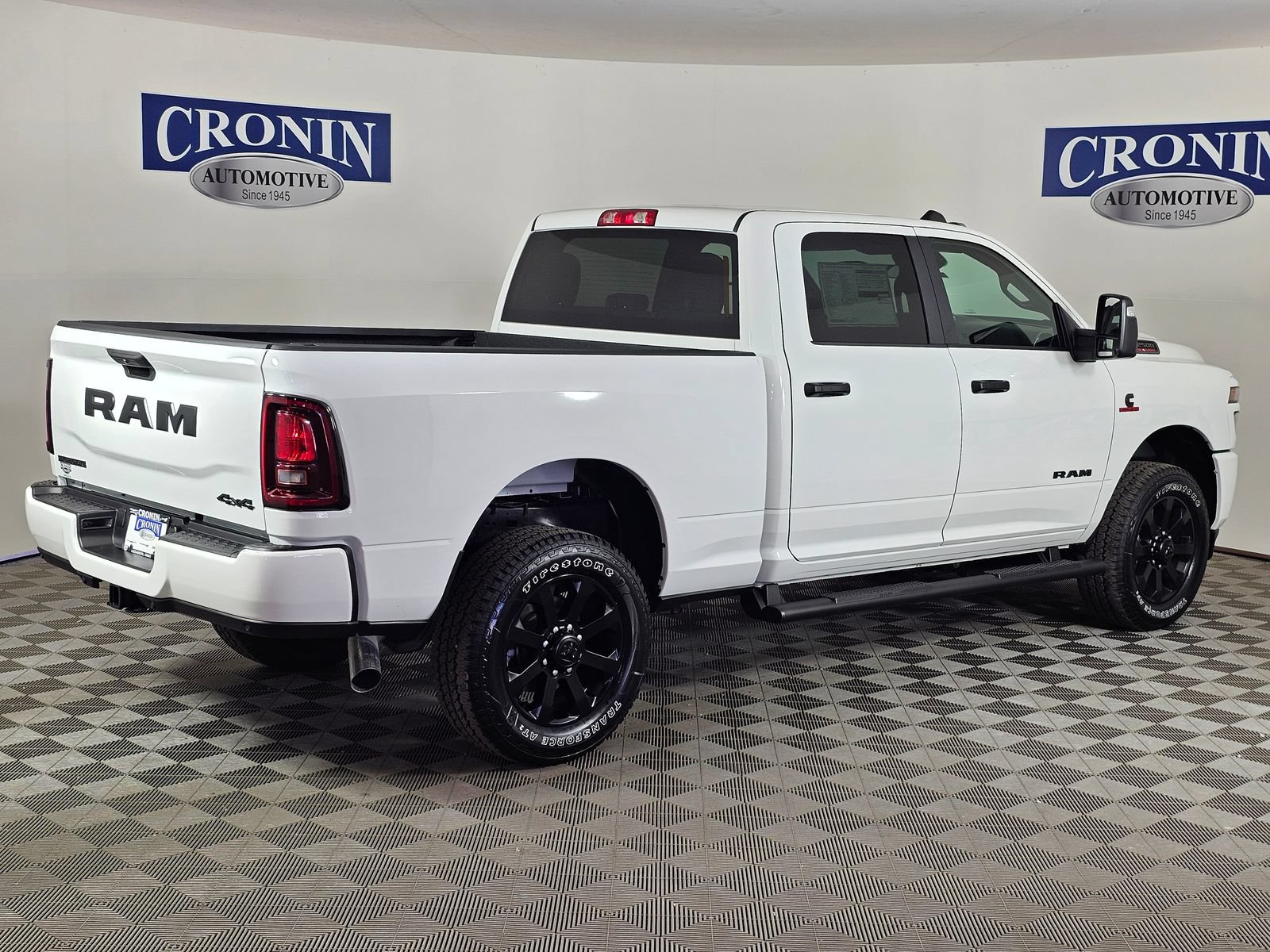New 2026 RAM 2500 Big Horn AWD/4WD image 32