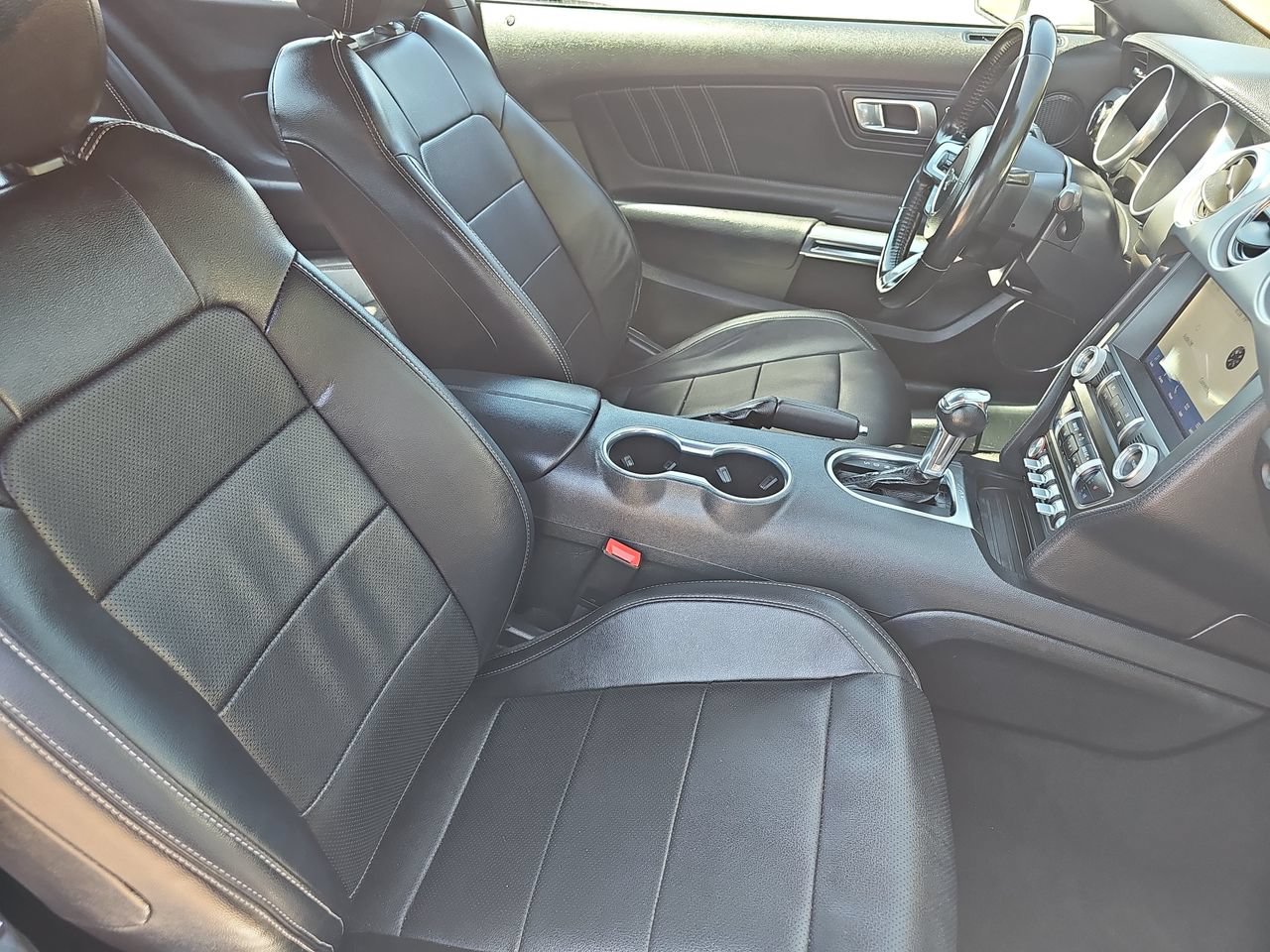 Used 2023 Ford Mustang Premium RWD image 10
