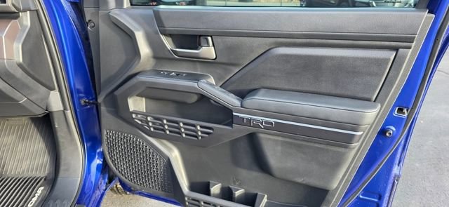 Used 2025 Toyota Tacoma TRD Sport image 14