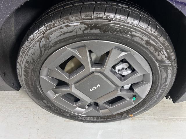 New 2026 Kia Carnival EX image 10