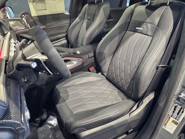 New 2025 Mercedes-Benz GLS 63 AMG 4MATIC image 15
