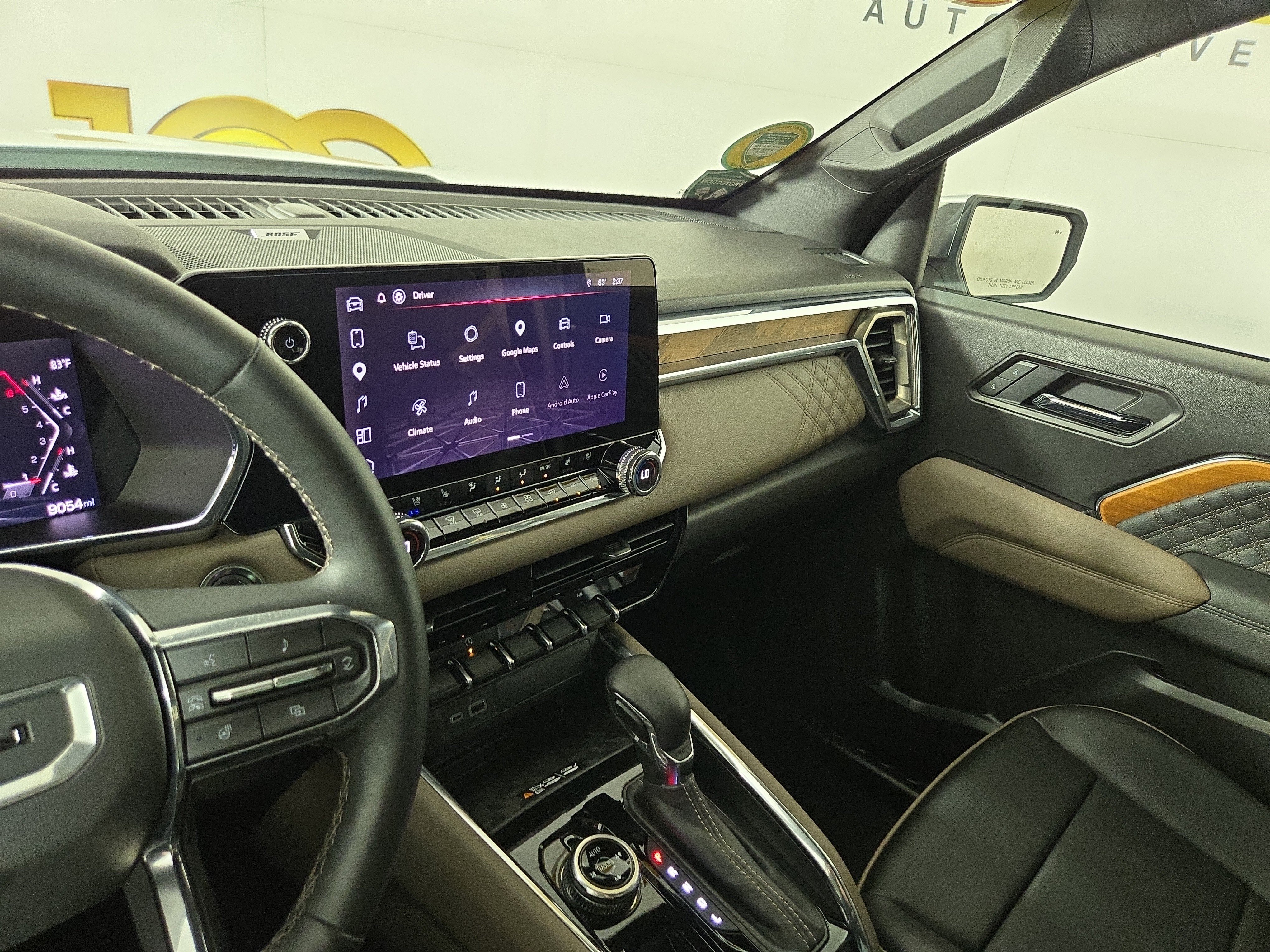 Certified 2025 GMC Canyon Denali AWD/4WD image 24