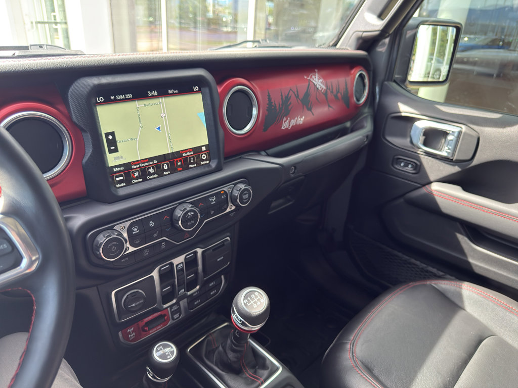 Used 2022 Jeep Gladiator Rubicon w/ Cold Weather Group image 17