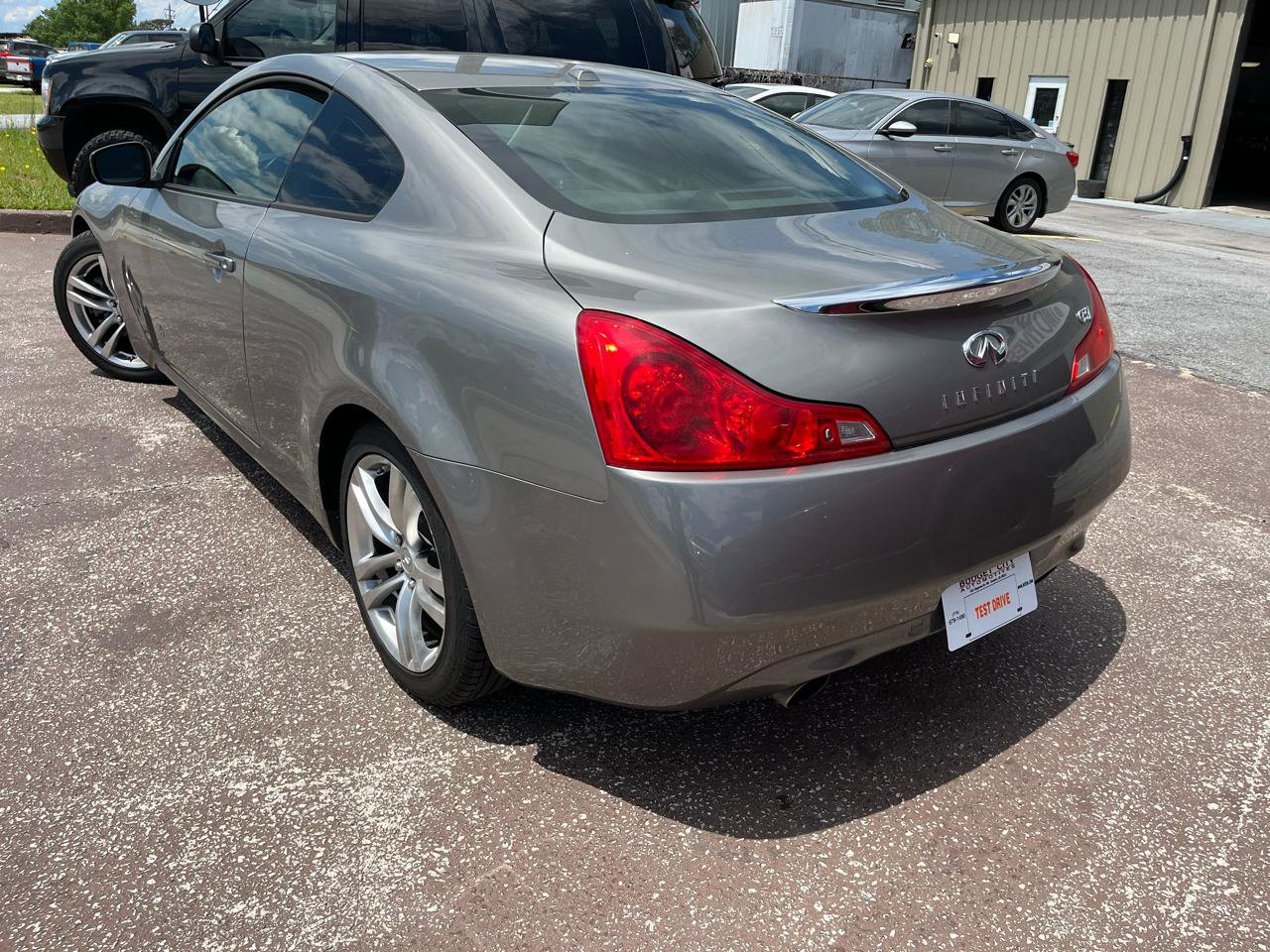 Used 2009 INFINITI G37 Journey w/ Premium Pkg image 7