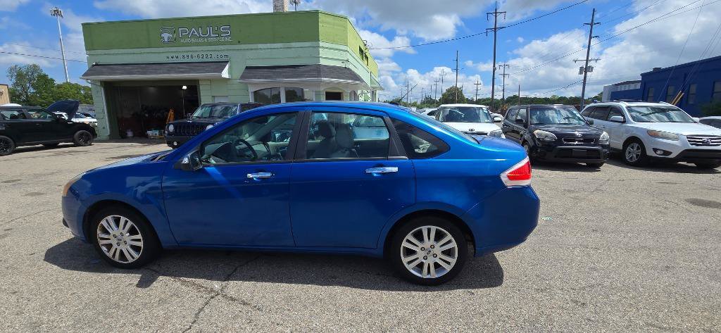 Used 2010 Ford Focus SEL FWD image 8