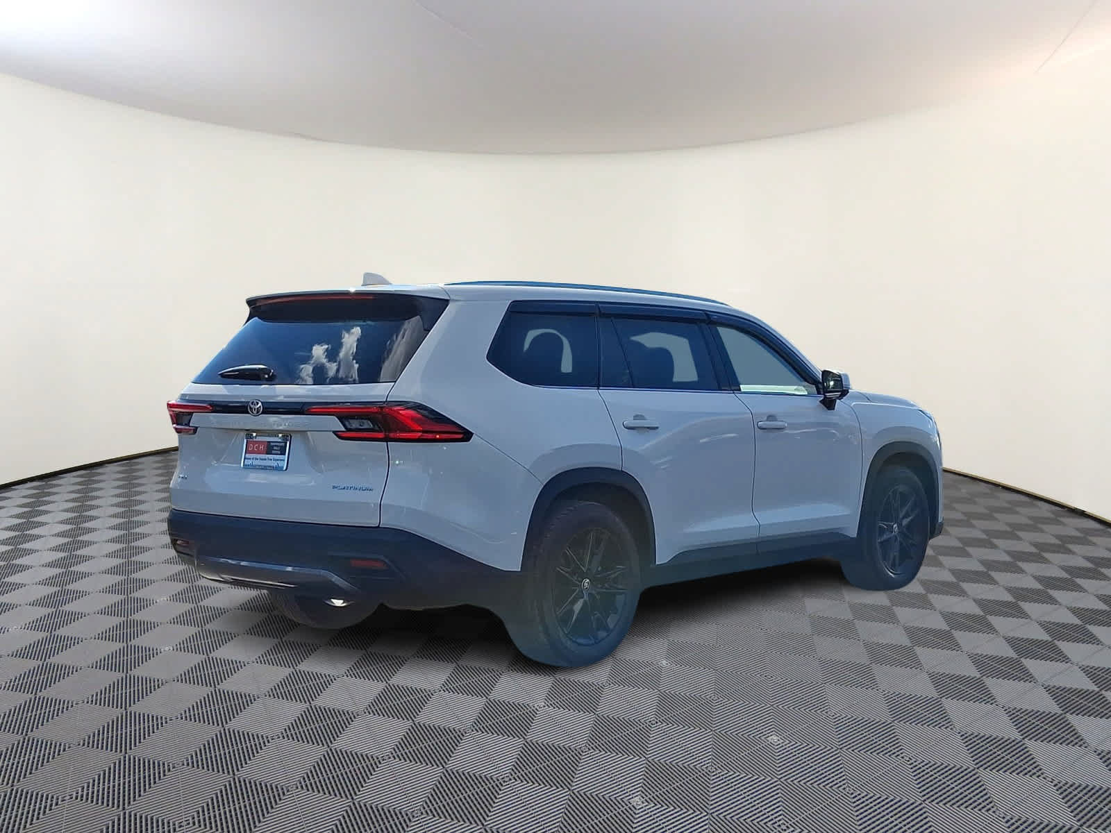 Used 2024 Toyota Grand Highlander AWD image 5