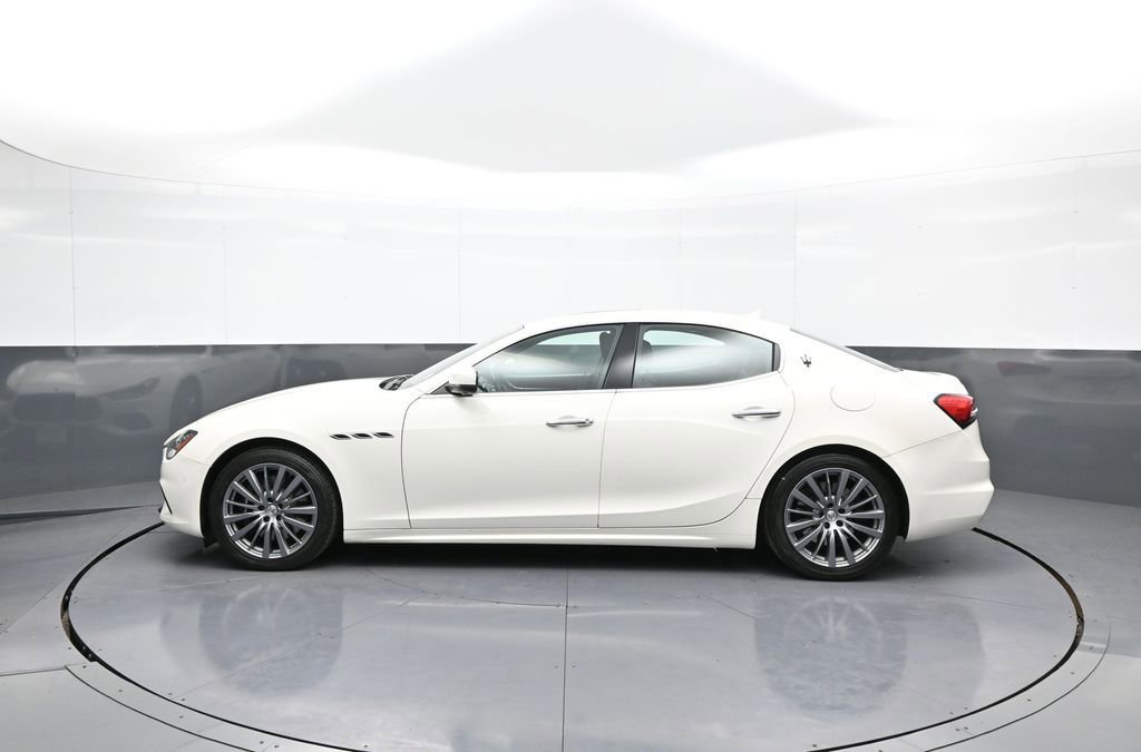 Used 2022 Maserati Ghibli Modena image 9