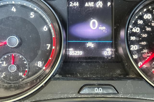 Used 2020 Volkswagen Atlas Cross Sport SE w/ Panoramic Sunroof Package FWD image 27