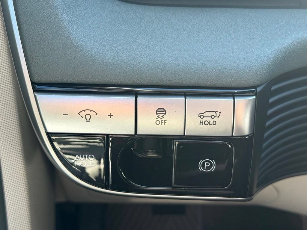 Certified 2023 Hyundai Ioniq 5 Limited w/ Cargo Package AWD/4WD image 29