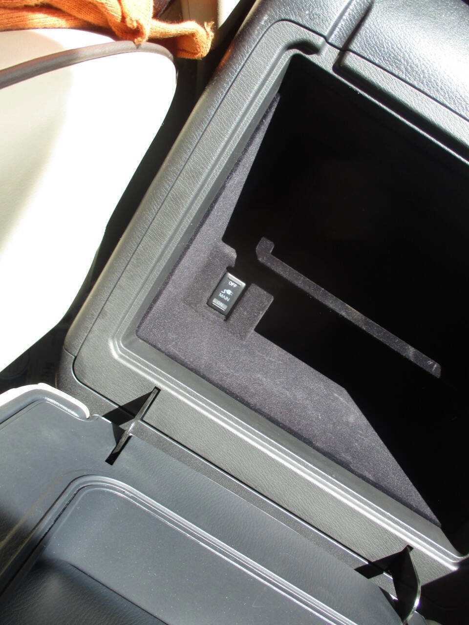 Used 2023 Nissan Armada Platinum w/ Captain's Chairs Package image 40