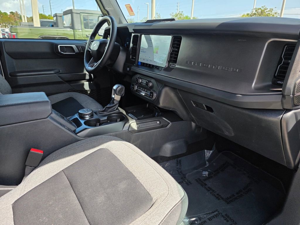 Used 2025 Ford Bronco Big Bend image 9