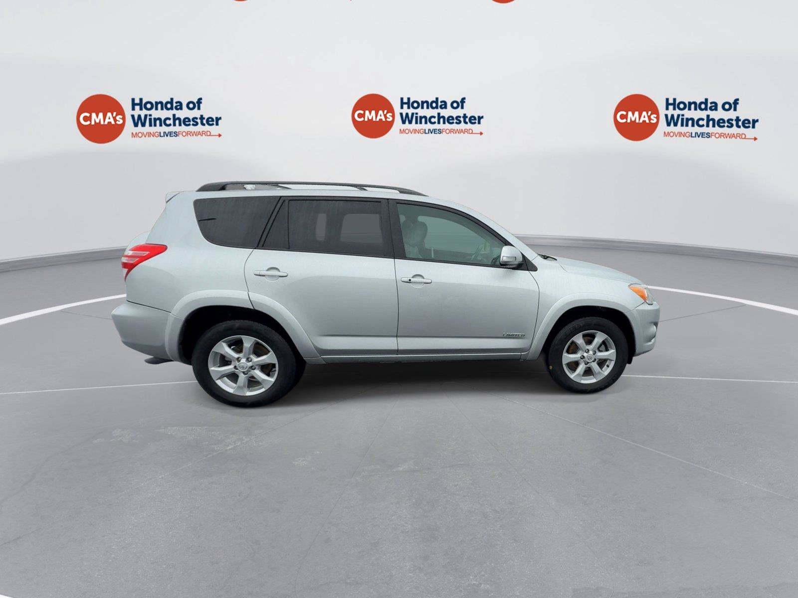 Used 2011 Toyota RAV4 Limited AWD/4WD image 9